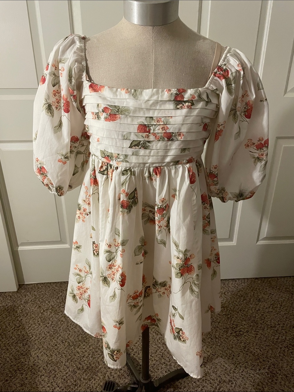 Abercrombie and Fitch cute Strawberry printed dress